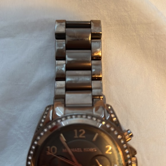 Michael Kors Womens Watch - Picture 8 of 8